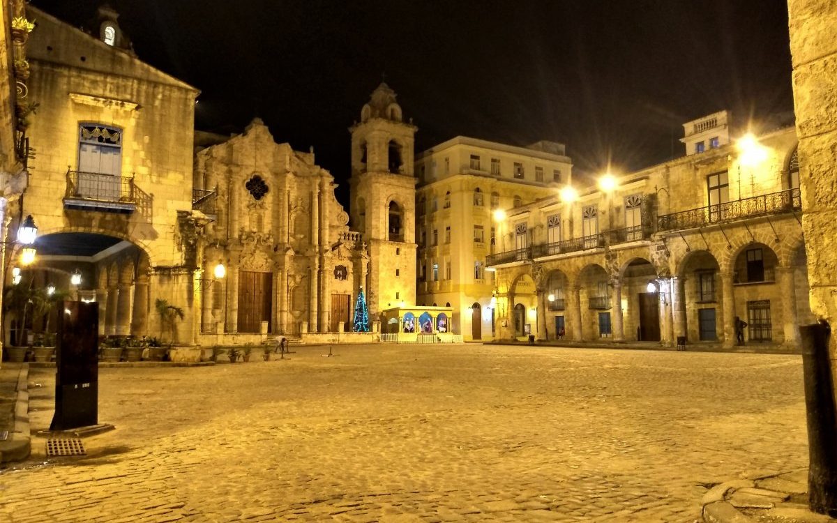 Plaza Catedral Habana